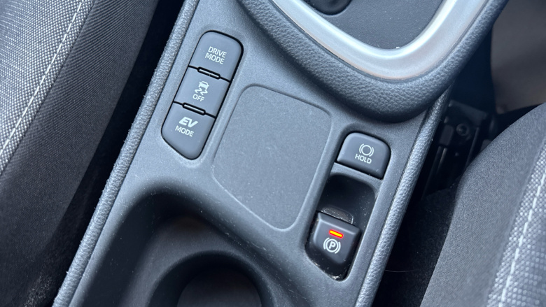 Toyota Yaris 1.5 Hybrid Design 5dr CVT Hybrid Hatchback